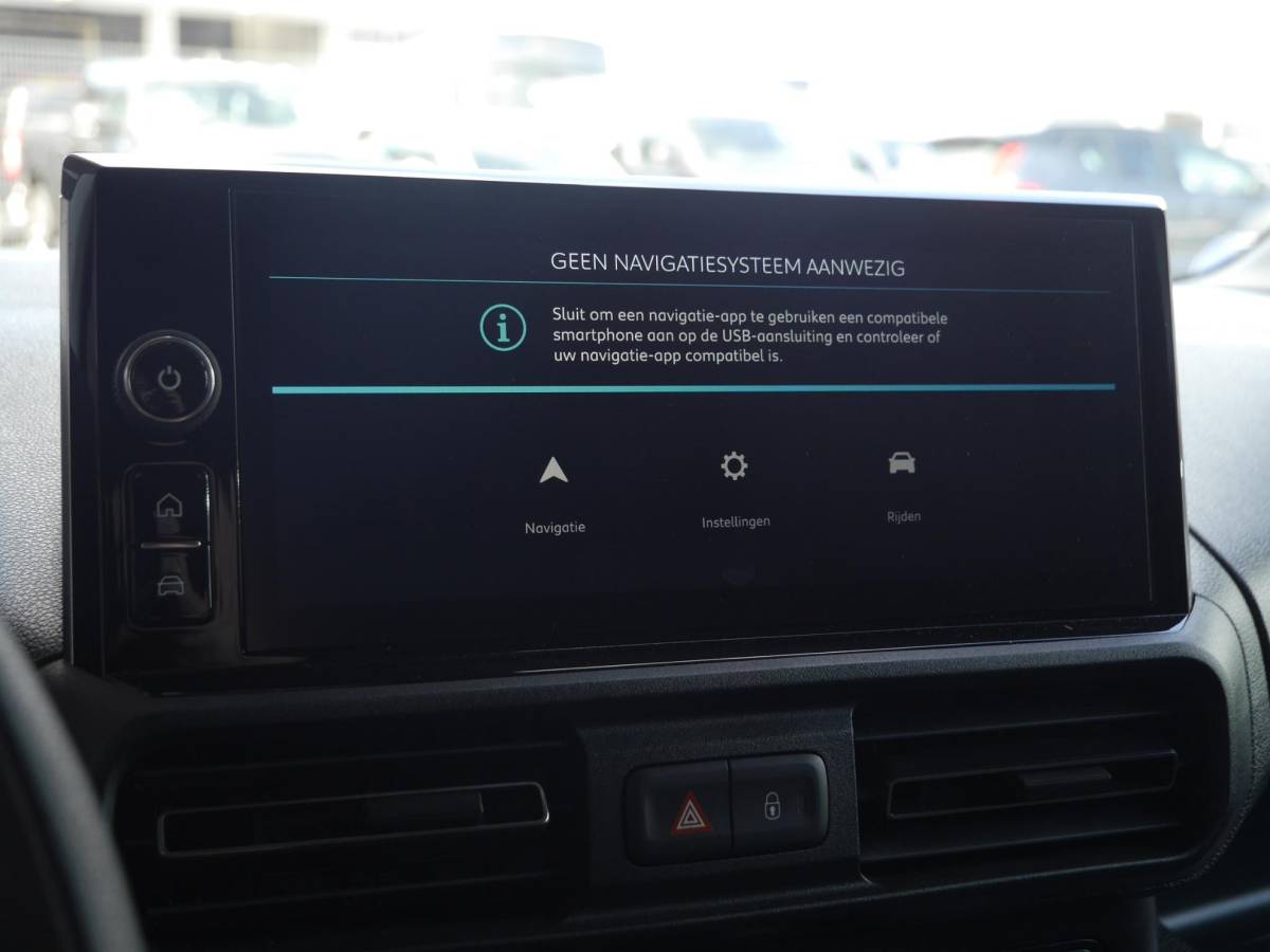 Citroën Berlingo Citroen Berlingo 1.5 BlueHDi 130 EAT8 S&S L2 | Automaat | Keyless entry en start | Climate control | Cruise control | Achteruitrijcamera | Regensensor | Laadruimte betimmering