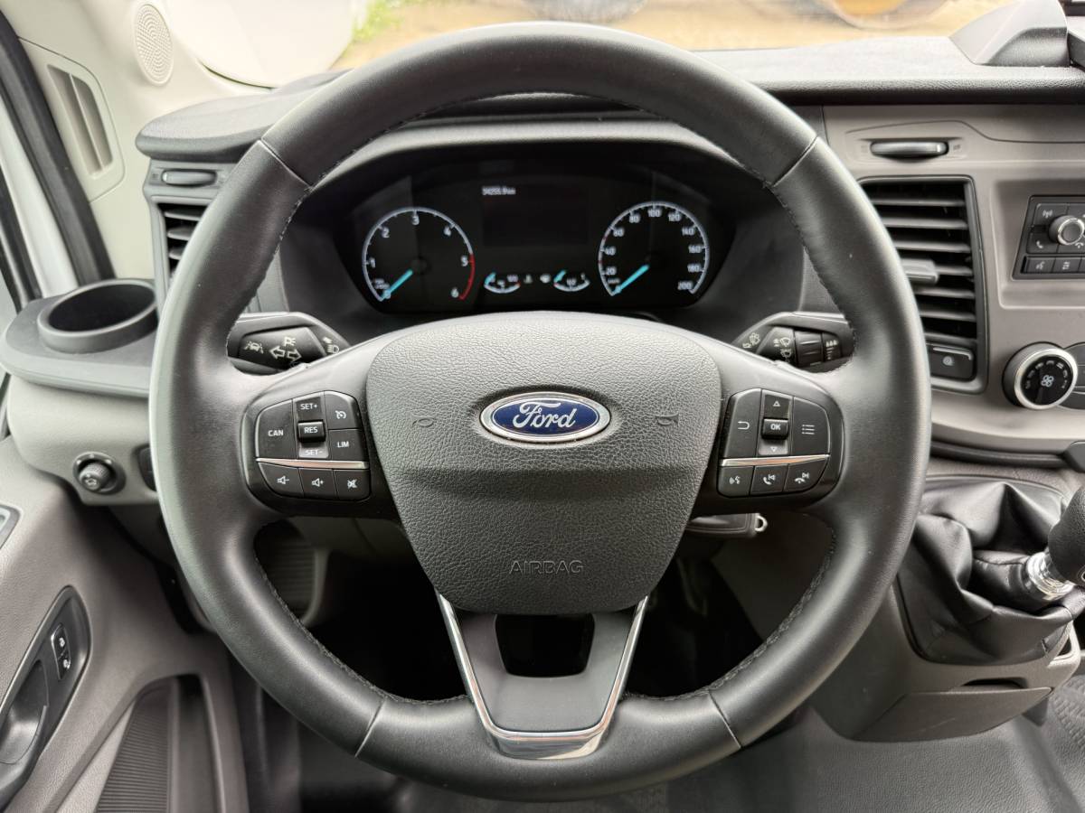 Ford Transit Ford Transit 2.0 TDCI 130PK Laadklep Airco Bakwagen Cruise Control Lane Assist Koffer Meubelbak