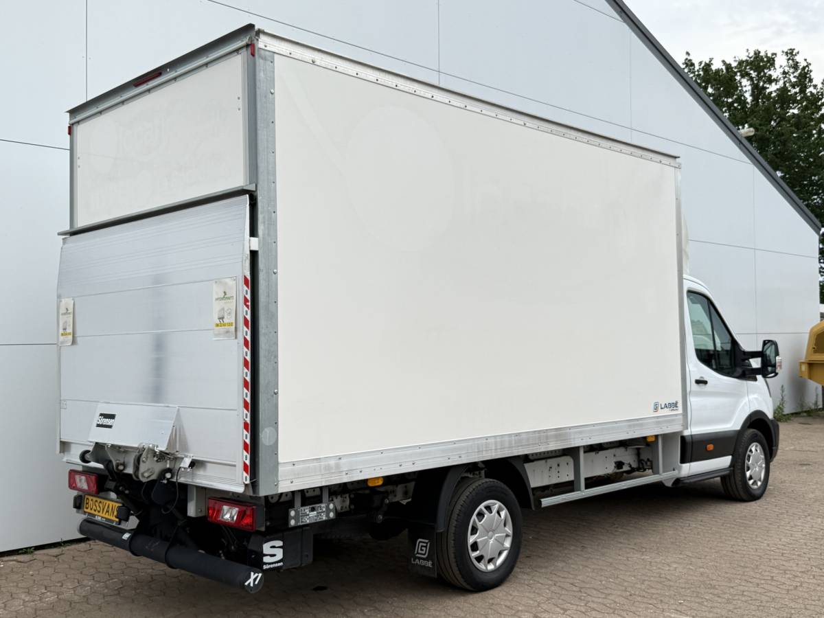 Ford Transit Ford Transit 2.0 TDCI 130PK Laadklep Airco Bakwagen Cruise Control Lane Assist Koffer Meubelbak