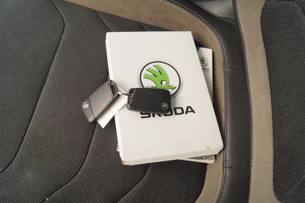 Škoda Kodiaq Skoda Kodiaq 1.5 TSI 150pk DSG Business Edition 7-persoons -NAVI-ECC-PDC-