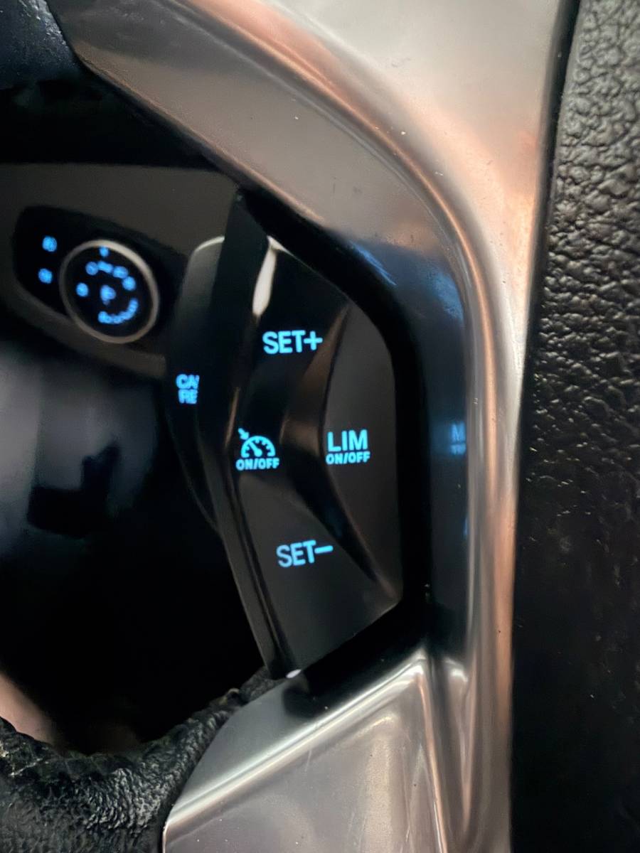 Ford Transit Connect Ford Transit Connect L2H1 Automaat 1.5 EcoBlue 120pk euro6 3persoons Limited, Dakdragers, Trekhaak, RIJKLAARPRIJS!