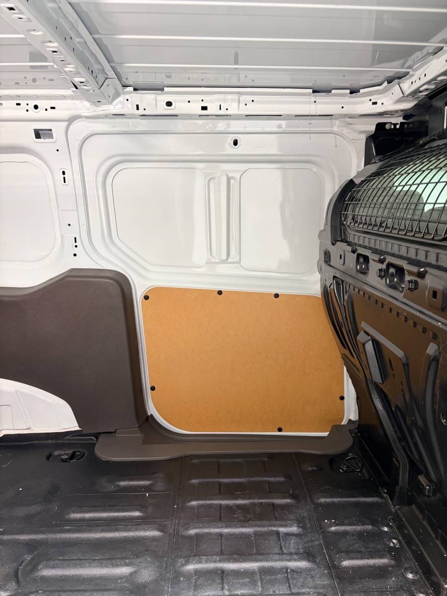 Ford Transit Connect Ford Transit Connect L2H1 Automaat 1.5 EcoBlue 120pk euro6 3persoons Limited, Dakdragers, Trekhaak, RIJKLAARPRIJS!
