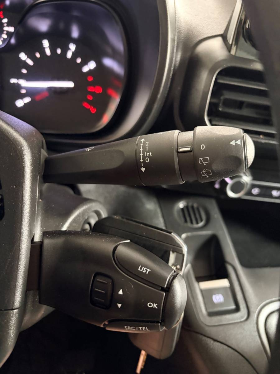 Citroën Berlingo Citroen Berlingo Servicewagen 1.5 BlueHDI 100pk euro61 L1H1 BOTT inrichting, Victron omvormer v230, Standkachel, RIJKLAARPRIJS!