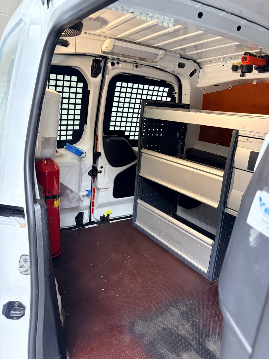 Citroën Berlingo Citroen Berlingo Servicewagen 1.5 BlueHDI 100pk euro61 L1H1 BOTT inrichting, Victron omvormer v230, Standkachel, RIJKLAARPRIJS!