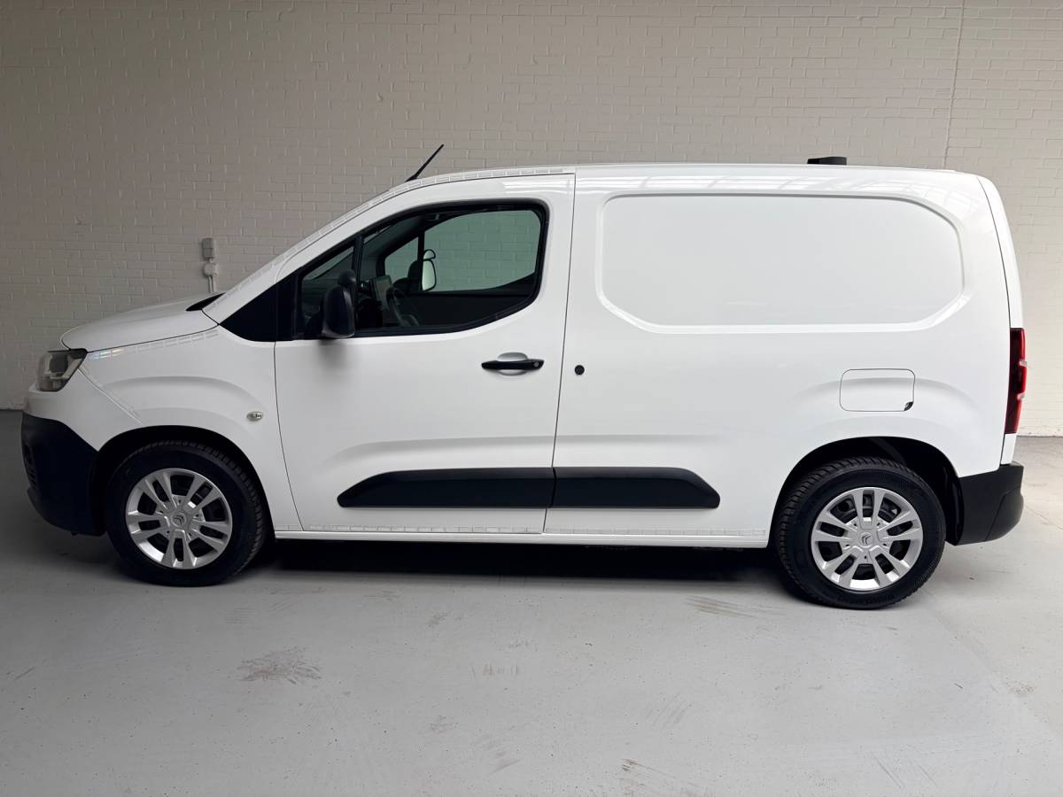 Citroën Berlingo Citroen Berlingo Servicewagen 1.5 BlueHDI 100pk euro61 L1H1 BOTT inrichting, Victron omvormer v230, Standkachel, RIJKLAARPRIJS!