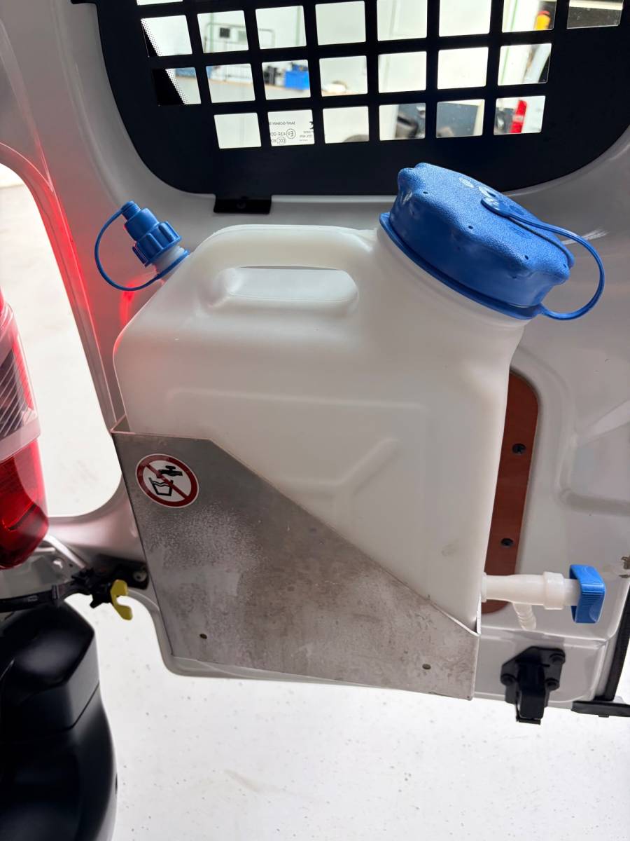 Citroën Berlingo Citroen Berlingo Servicewagen 1.5 BlueHDI 100pk euro61 L1H1 BOTT inrichting, Victron omvormer v230, Standkachel, RIJKLAARPRIJS!