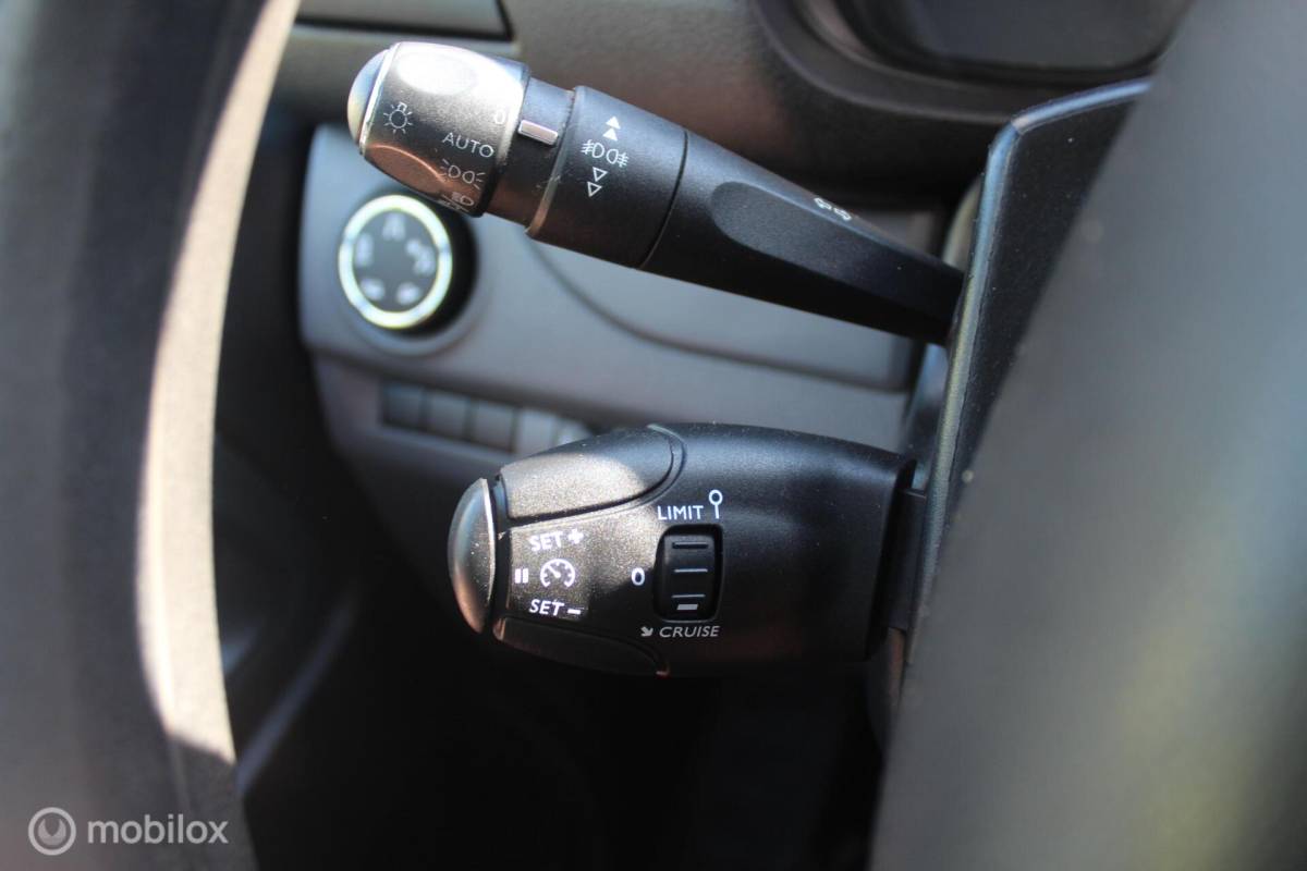 Peugeot Expert Peugeot Expert Bestel 2.0 BlueHDI 120 Long Asphalt DC Carplay