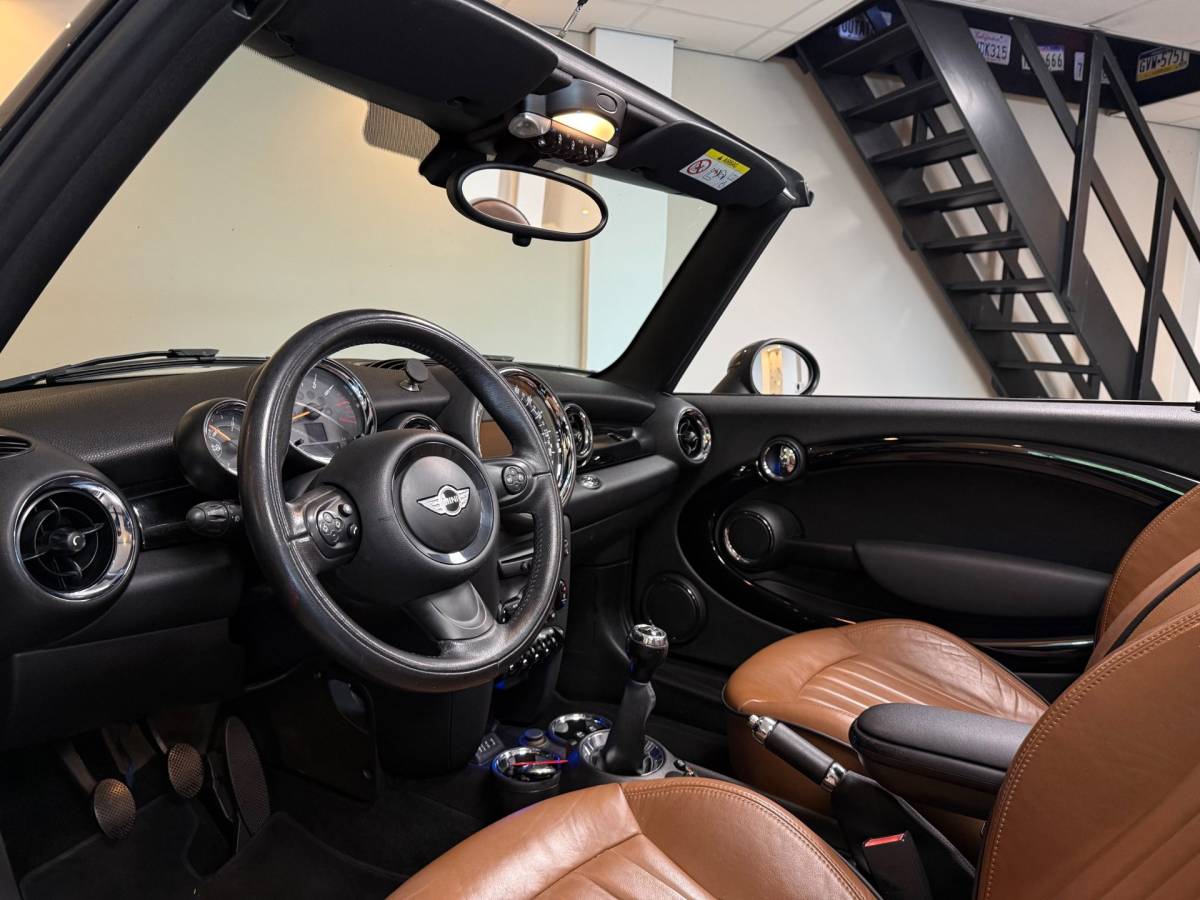 MINI Cooper Cabrio Mini Cabrio 1.6 Cooper *Prachtig interieur!* Leer|Stoelverw.|Navi|Cruise|Climate|PDC|Sfeerverlichting