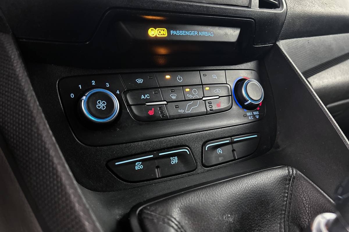Ford Transit Connect Ford Transit Connect 1.5 TDCI L2 Trend HP | Trekhaak | Airco | Elektrische ramen