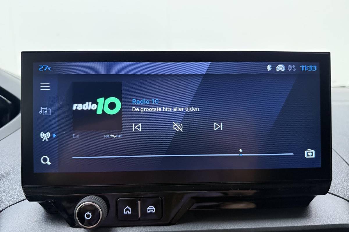 Peugeot e-Partner Peugeot e-Partner 136 L2 50 kWh Camera l PDC l Wireless Apple Carplay & Android Auto l TomTom Navigatie Full-Map l Airco l LED l Stoelverwarming l Binnenbetimmering & Laadvloer l