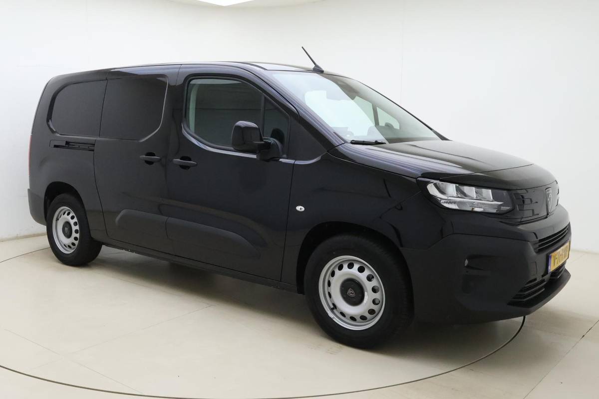 Peugeot e-Partner Peugeot e-Partner 136 L2 50 kWh Camera l PDC l Wireless Apple Carplay & Android Auto l TomTom Navigatie Full-Map l Airco l LED l Stoelverwarming l Binnenbetimmering & Laadvloer l