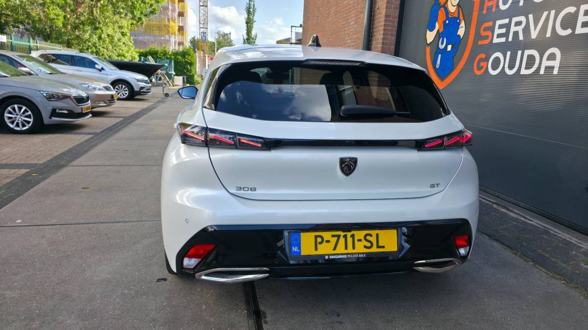 Peugeot 308 Peugeot 308 1.2 PureTech GT Pack Business l Massage l Pano l carplay