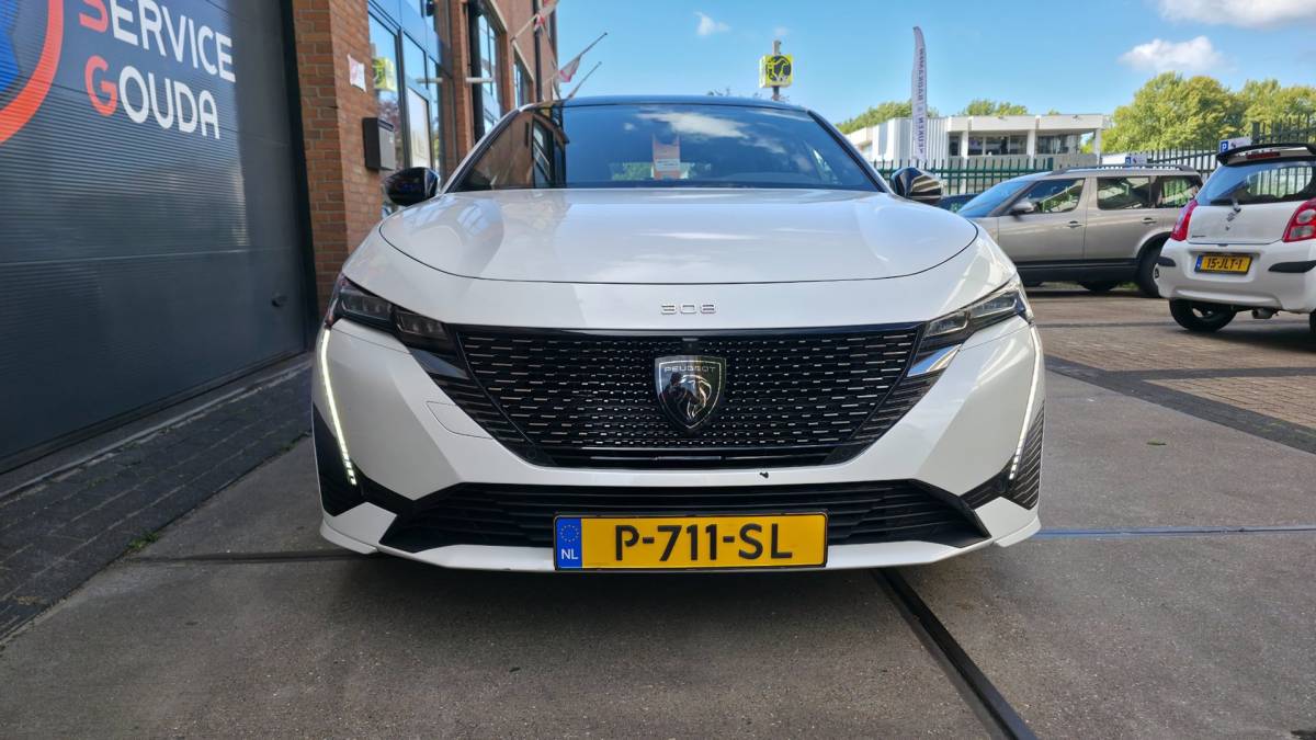 Peugeot 308 Peugeot 308 1.2 PureTech GT Pack Business l Massage l Pano l carplay
