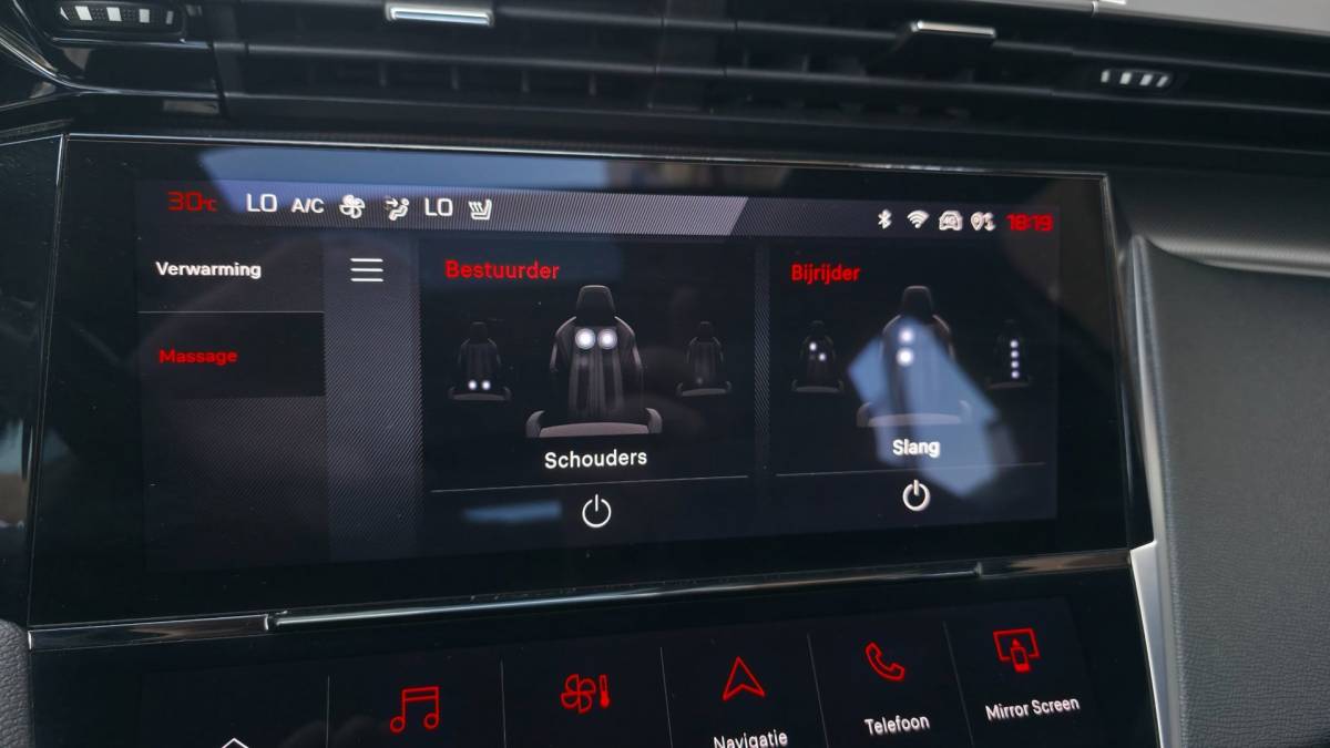 Peugeot 308 Peugeot 308 1.2 PureTech GT Pack Business l Massage l Pano l carplay