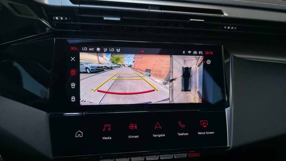 Peugeot 308 Peugeot 308 1.2 PureTech GT Pack Business l Massage l Pano l carplay