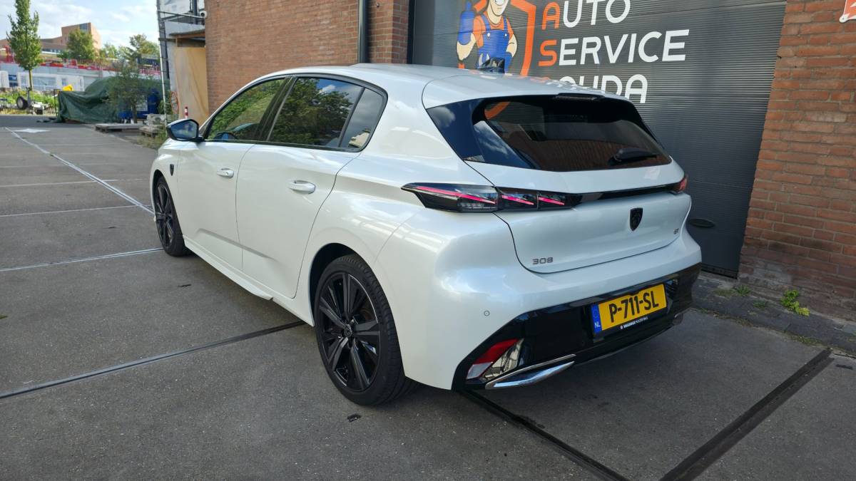 Peugeot 308 Peugeot 308 1.2 PureTech GT Pack Business l Massage l Pano l carplay