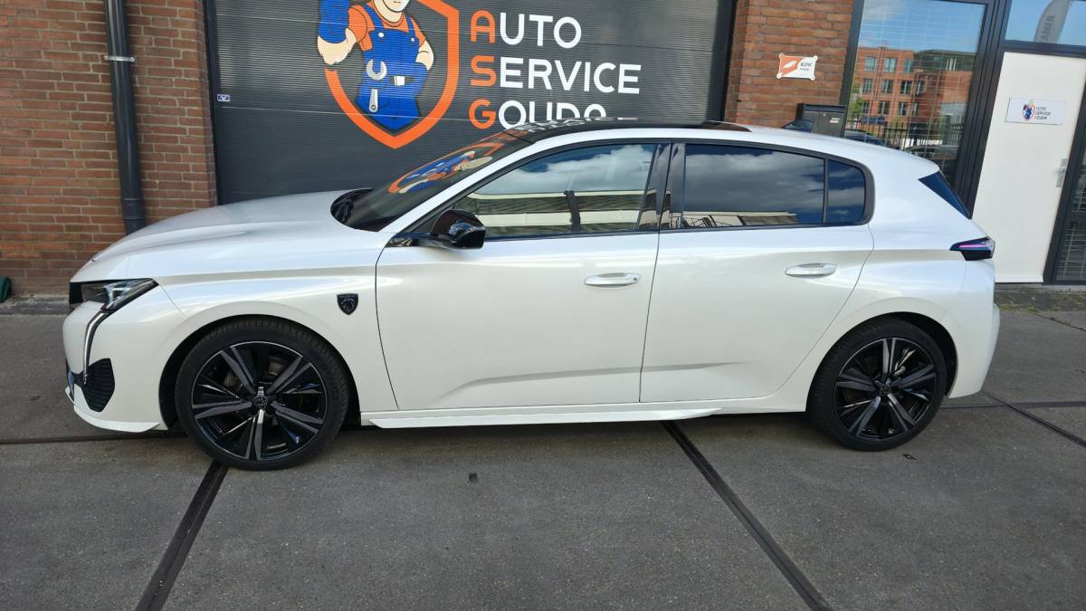 Peugeot 308 Peugeot 308 1.2 PureTech GT Pack Business l Massage l Pano l carplay