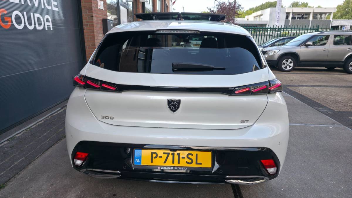 Peugeot 308 Peugeot 308 1.2 PureTech GT Pack Business l Massage l Pano l carplay