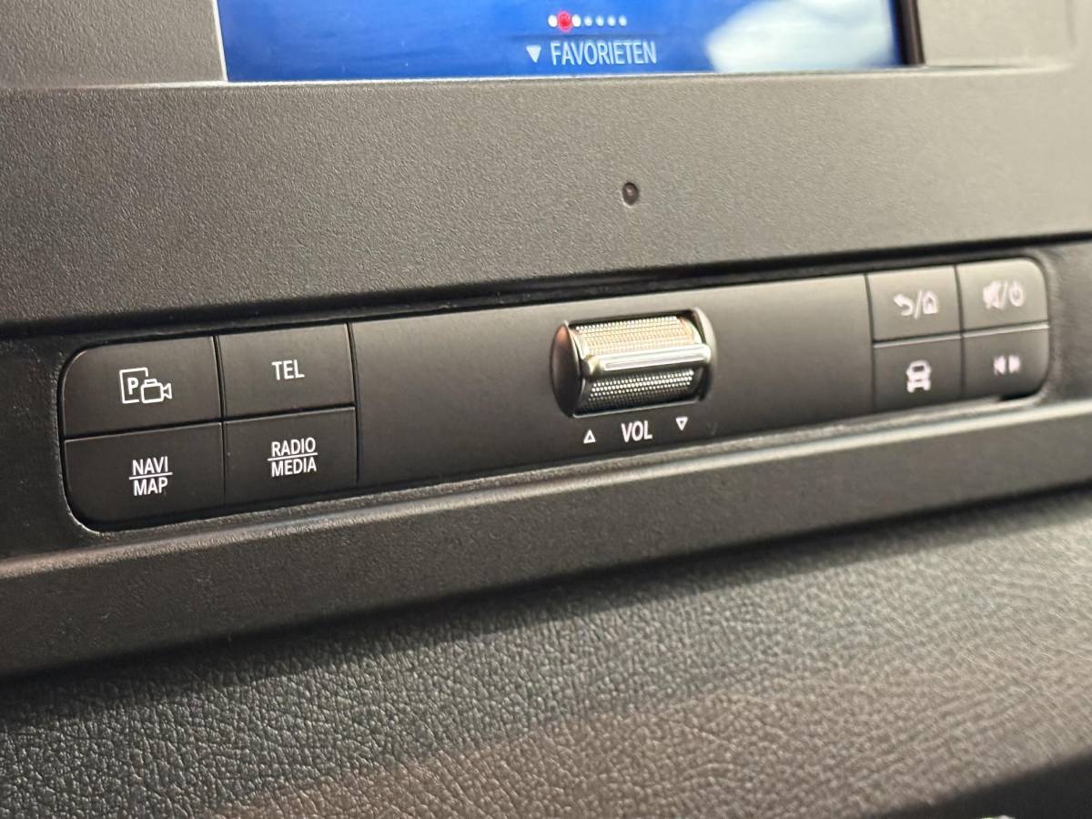 Mercedes-Benz Sprinter Mercedes-Benz Sprinter L2H2 Automaat Navigatie Airco Camera Trekhaak 3Zits DAB