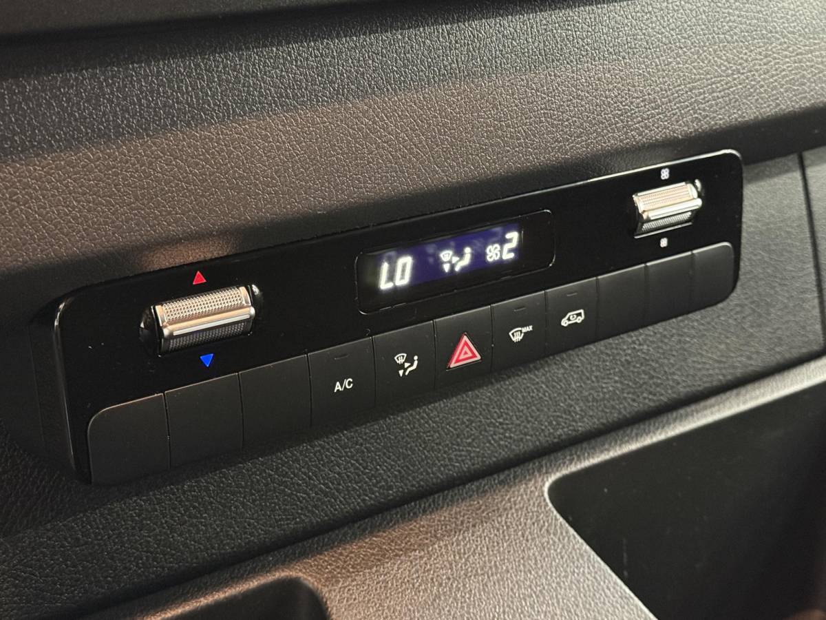 Mercedes-Benz Sprinter Mercedes-Benz Sprinter L2H2 Automaat Navigatie Airco Camera Trekhaak 3Zits DAB