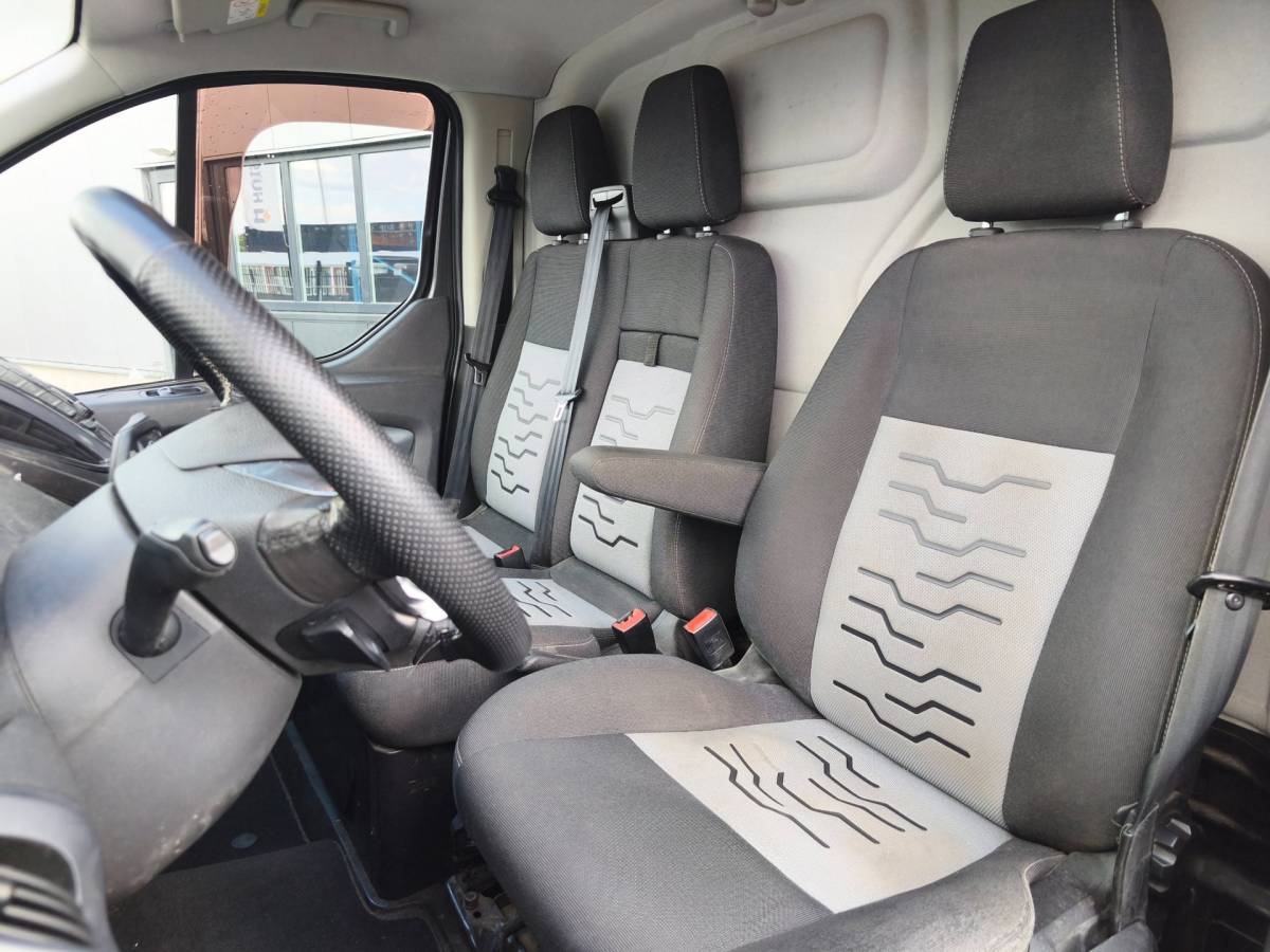 Ford Transit Custom Ford Transit Custom 290 2.2TDCI AIRCO CRUISE TREKHAAK PDC