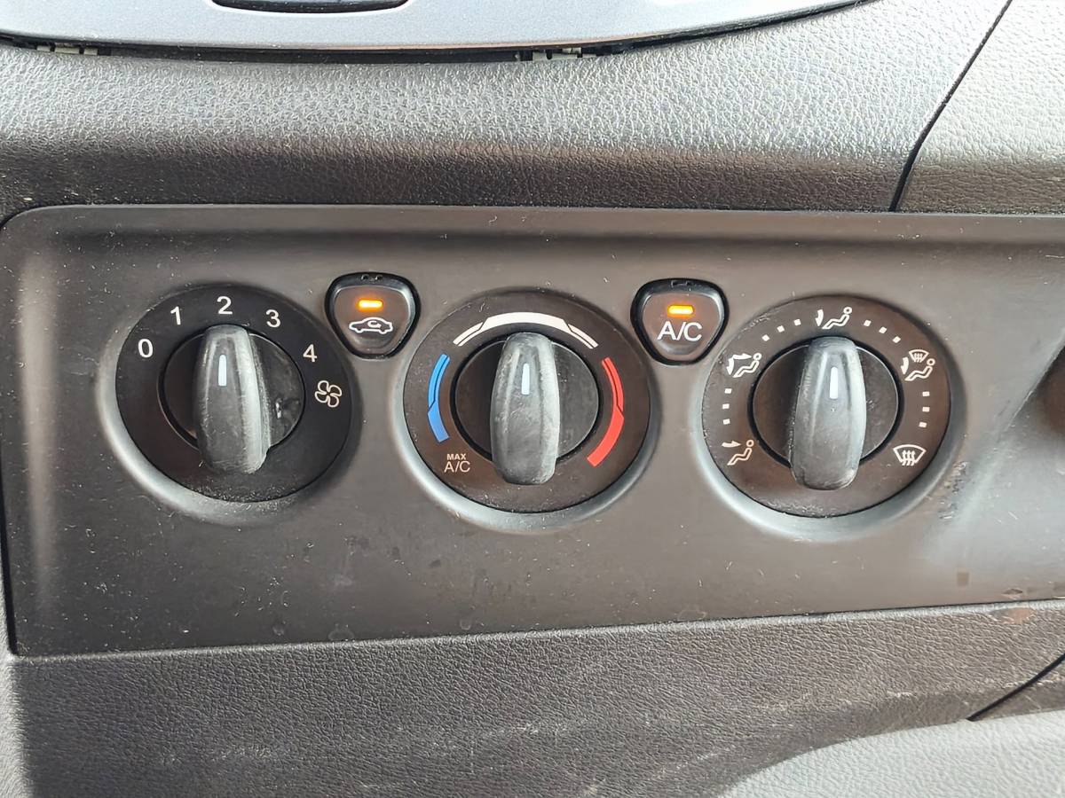 Ford Transit Custom Ford Transit Custom 290 2.2TDCI AIRCO CRUISE TREKHAAK PDC