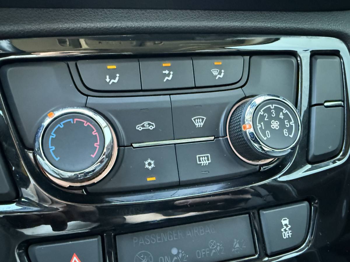 Opel Mokka X Opel Mokka X BWJ 2018 1.4 Turbo 141 PK  Innovation AUTOMAAT | TREKHAAK | CARPLAY + ANDROID | NAVI | CLIMA | CRUISE | LMV | PDC