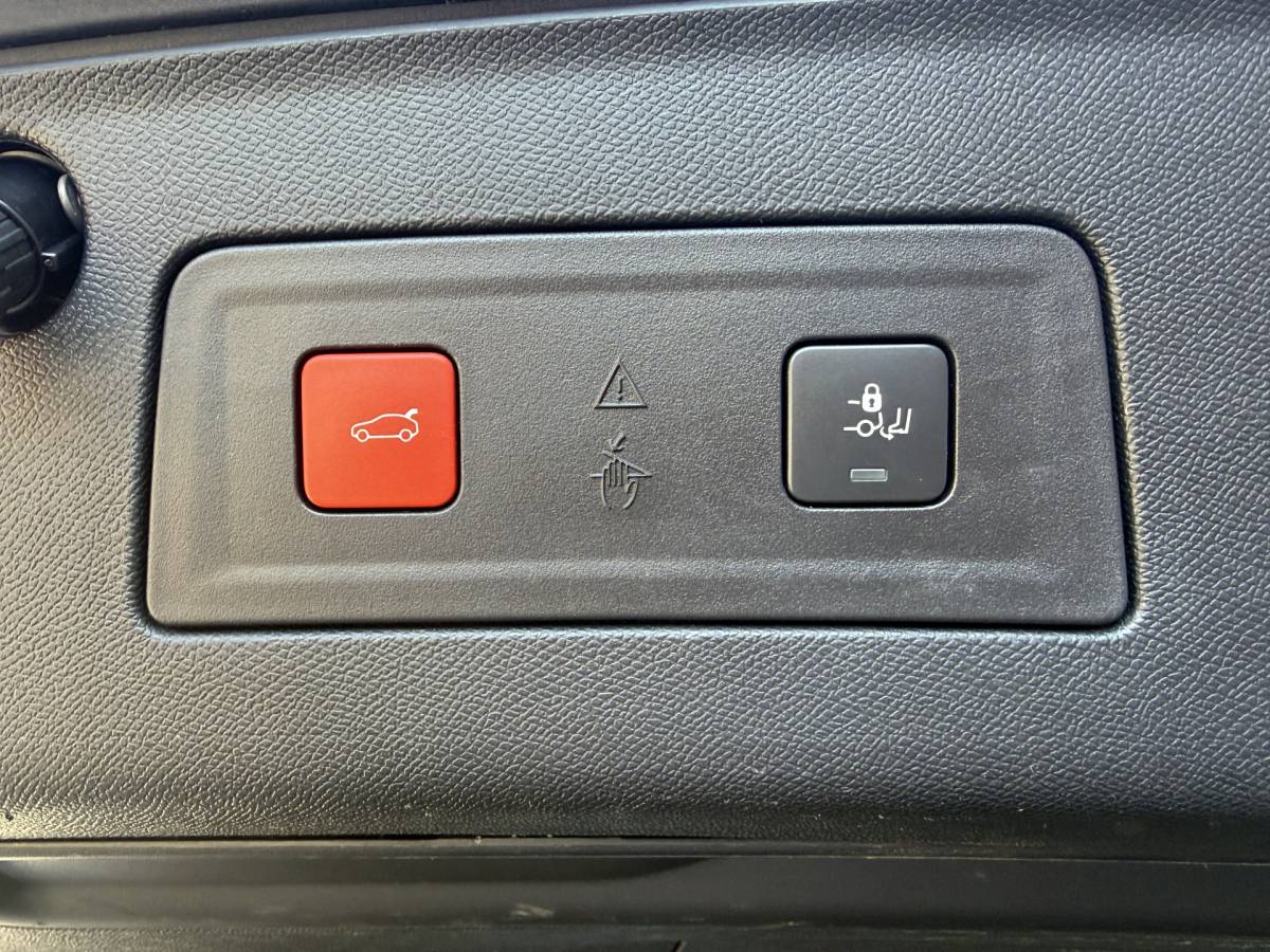 Peugeot 508 Peugeot 508 SW BWJ 2023 1.6 HYbrid GT 222 PKPack Business AUTOMAAT | FULL LED | LEDER | ELEKTR. STOELEN | ELEKTR. ACHTERKLEP | KEYLESS |  STANDKACHEL | ADAPTIVE CRUISE | STOELVERW. | 360 CAMERA | DAB + | NAVI | CLIMA | LMV