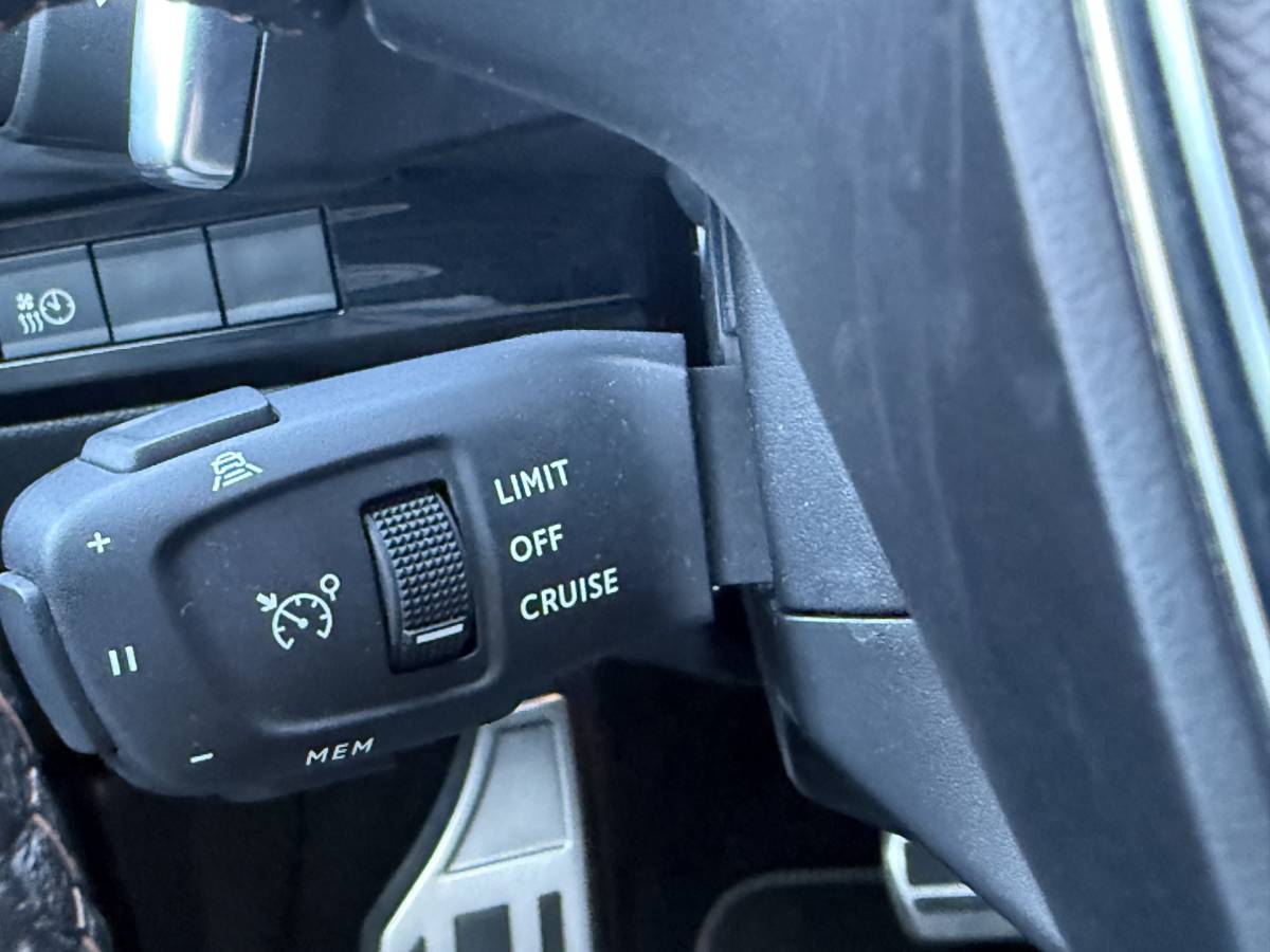 Peugeot 508 Peugeot 508 SW BWJ 2023 1.6 HYbrid GT 222 PKPack Business AUTOMAAT | FULL LED | LEDER | ELEKTR. STOELEN | ELEKTR. ACHTERKLEP | KEYLESS |  STANDKACHEL | ADAPTIVE CRUISE | STOELVERW. | 360 CAMERA | DAB + | NAVI | CLIMA | LMV