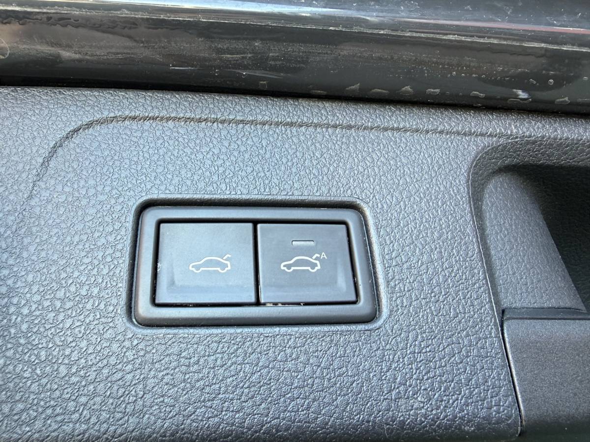 Volkswagen Passat Volkswagen Passat Variant BWJ 2021 1.5 150 PK TSI Business AUTOMAAT | TREKHAAK | PANO | FULL LED | ELEKTR. ACHTERKLEP | ADAPTIVE CRUISE | STOELVERW. | CAMERA | CARPLAY + ANDROID | NAVI | CLIMA | LMV | PDC