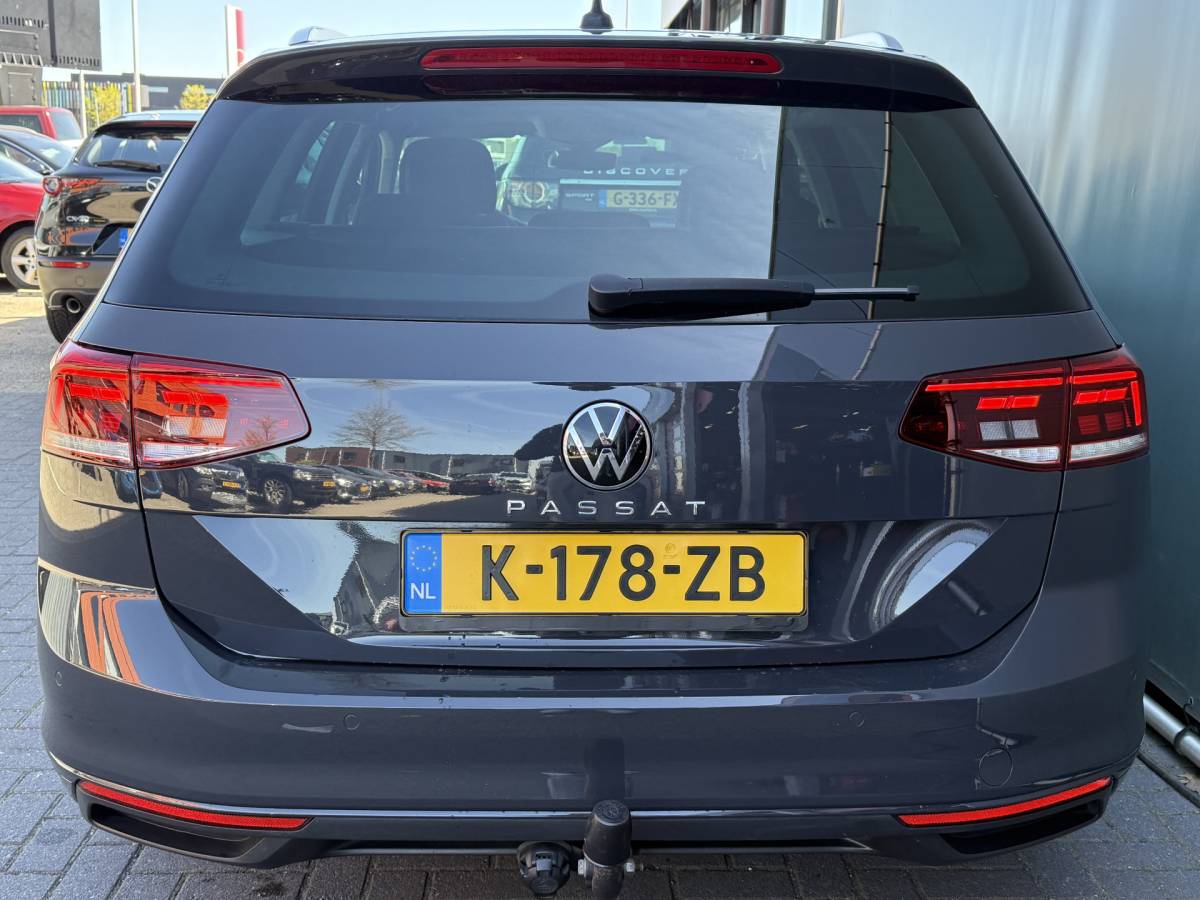 Volkswagen Passat Volkswagen Passat Variant BWJ 2021 1.5 150 PK TSI Business AUTOMAAT | TREKHAAK | PANO | FULL LED | ELEKTR. ACHTERKLEP | ADAPTIVE CRUISE | STOELVERW. | CAMERA | CARPLAY + ANDROID | NAVI | CLIMA | LMV | PDC
