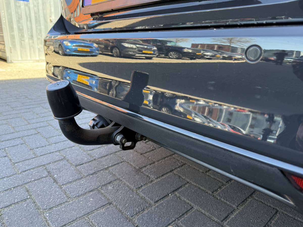 Volkswagen Passat Volkswagen Passat Variant BWJ 2021 1.5 150 PK TSI Business AUTOMAAT | TREKHAAK | PANO | FULL LED | ELEKTR. ACHTERKLEP | ADAPTIVE CRUISE | STOELVERW. | CAMERA | CARPLAY + ANDROID | NAVI | CLIMA | LMV | PDC