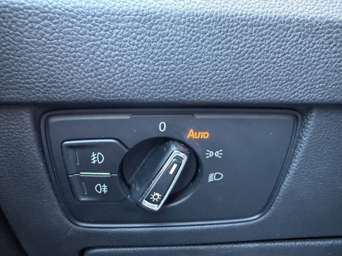 Volkswagen Passat Volkswagen Passat Variant BWJ 2021 1.5 150 PK TSI Business AUTOMAAT | TREKHAAK | PANO | FULL LED | ELEKTR. ACHTERKLEP | ADAPTIVE CRUISE | STOELVERW. | CAMERA | CARPLAY + ANDROID | NAVI | CLIMA | LMV | PDC