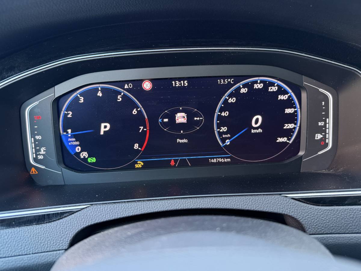 Volkswagen Passat Volkswagen Passat Variant BWJ 2021 1.5 150 PK TSI Business AUTOMAAT | TREKHAAK | PANO | FULL LED | ELEKTR. ACHTERKLEP | ADAPTIVE CRUISE | STOELVERW. | CAMERA | CARPLAY + ANDROID | NAVI | CLIMA | LMV | PDC