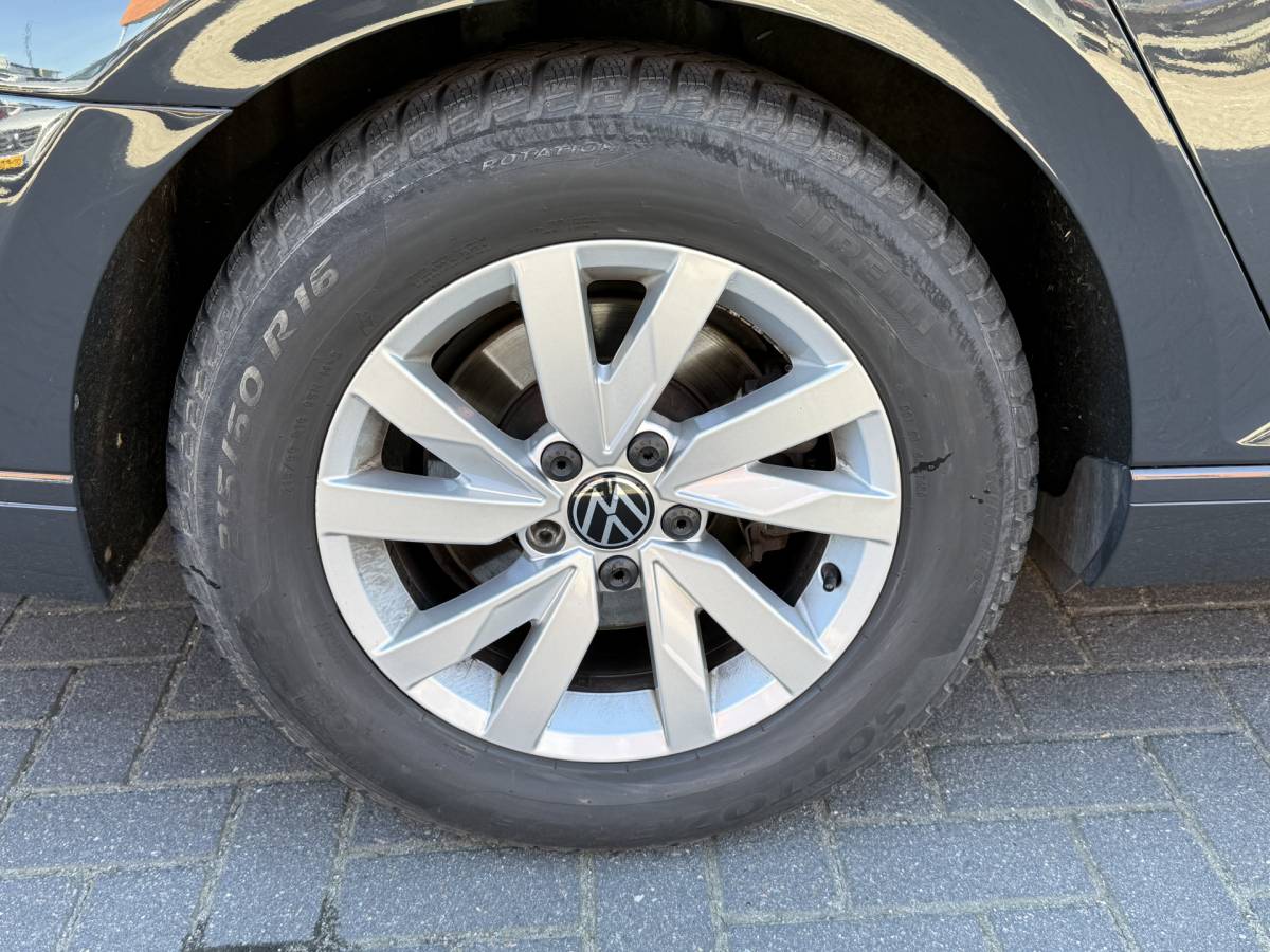 Volkswagen Passat Volkswagen Passat Variant BWJ 2021 1.5 150 PK TSI Business AUTOMAAT | TREKHAAK | PANO | FULL LED | ELEKTR. ACHTERKLEP | ADAPTIVE CRUISE | STOELVERW. | CAMERA | CARPLAY + ANDROID | NAVI | CLIMA | LMV | PDC