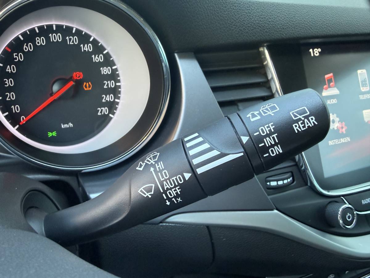 Opel Astra Opel Astra Sports Tourer BWJ 2018 1.6 CDTI 111 PK  Business+ STOELVERW. | STUURVERW. | CAMERA | NAVI | CLIMA | CRUISE | CARPLAY + ANDROID | LMV | PDC