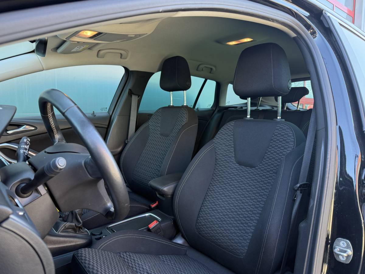 Opel Astra Opel Astra Sports Tourer BWJ 2018 1.6 CDTI 111 PK  Business+ STOELVERW. | STUURVERW. | CAMERA | NAVI | CLIMA | CRUISE | CARPLAY + ANDROID | LMV | PDC