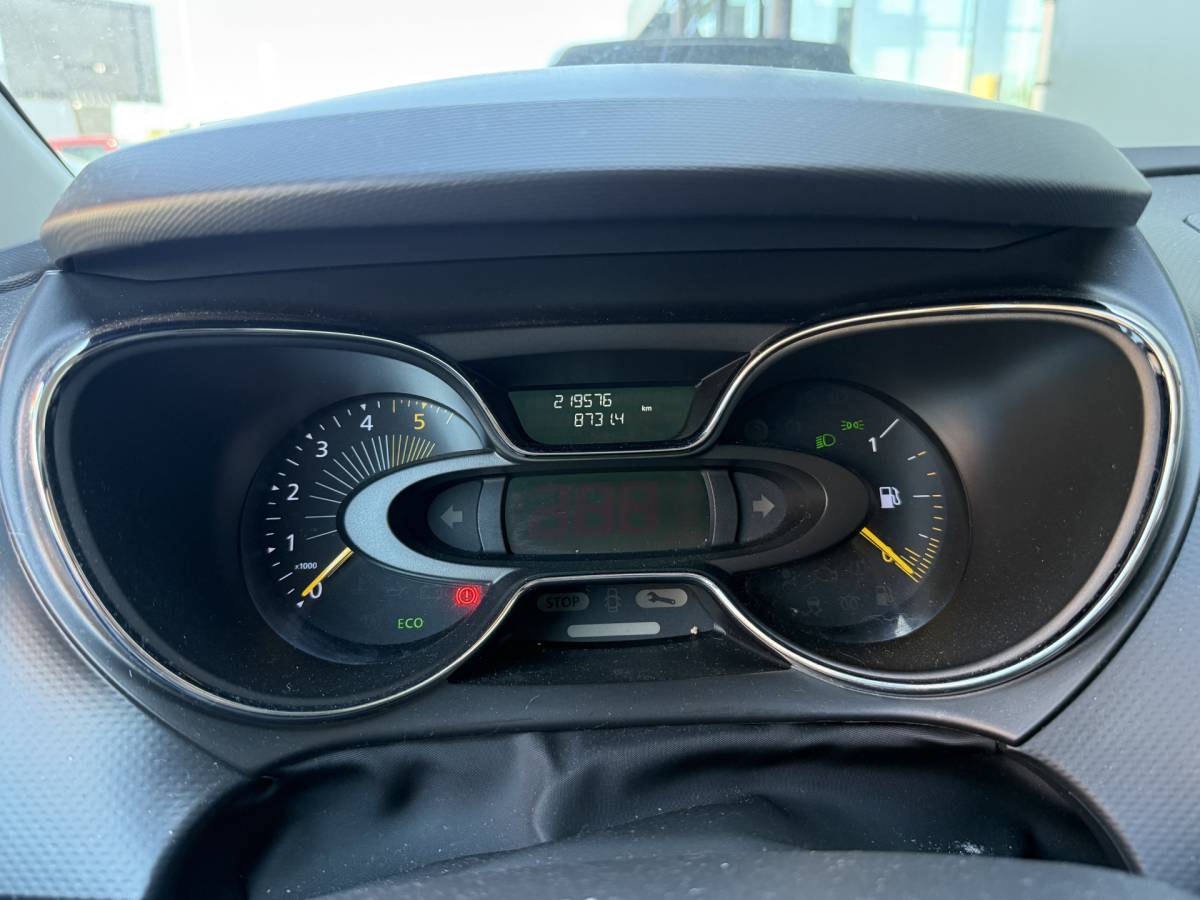 Renault Captur Renault Captur BWJ 2015 1.5 90 PK  dCi Expression STOELVERW. | KEYLESS | NAVI | CLIMA | CRUISE | LMV