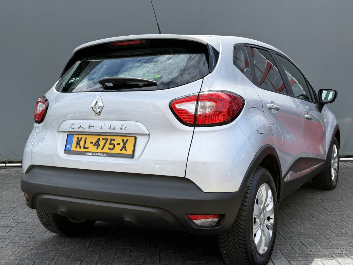 Renault Captur Renault Captur BWJ 2015 1.5 90 PK  dCi Expression STOELVERW. | KEYLESS | NAVI | CLIMA | CRUISE | LMV