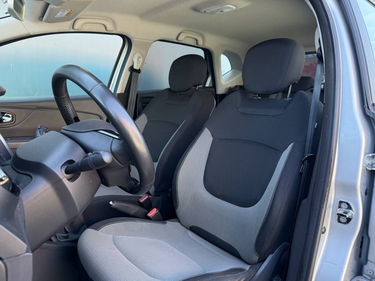Renault Captur Renault Captur BWJ 2015 1.5 90 PK  dCi Expression STOELVERW. | KEYLESS | NAVI | CLIMA | CRUISE | LMV