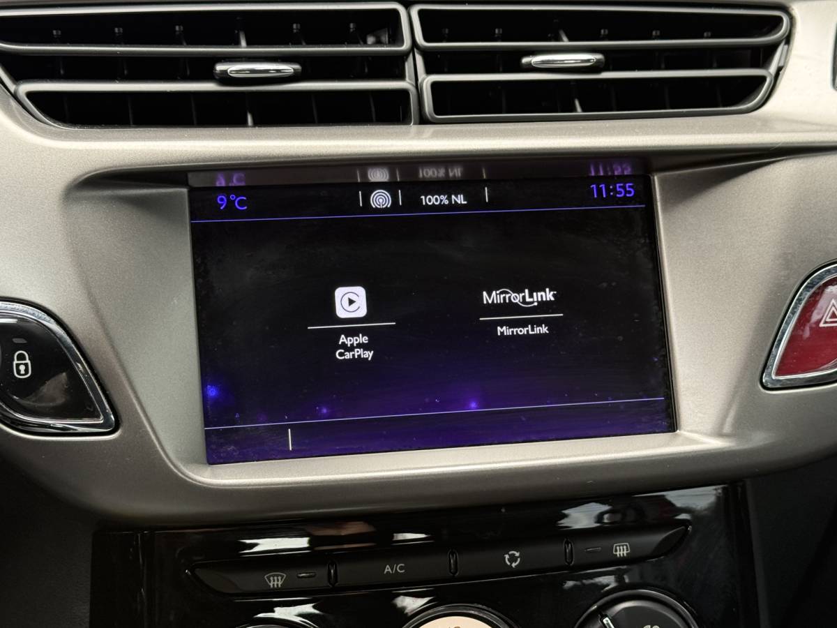 DS DS 3 DS 3 BWJ 2017 1.2 82PK So Chic AUTOMAAT | FULL LED | CARPLAY + ANDROID | NAVI | CLIMA | CRUISE | LMV | PDC