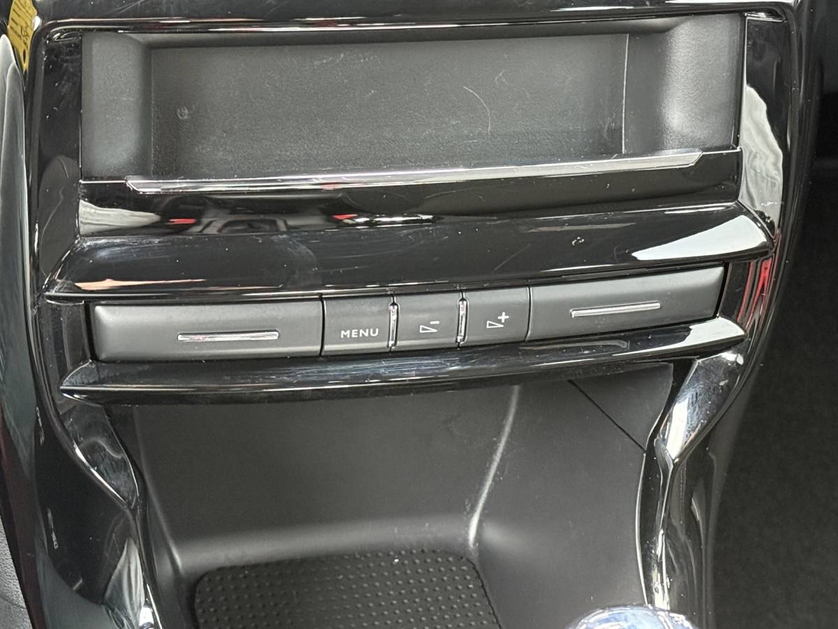 DS DS 3 DS 3 BWJ 2017 1.2 82PK So Chic AUTOMAAT | FULL LED | CARPLAY + ANDROID | NAVI | CLIMA | CRUISE | LMV | PDC
