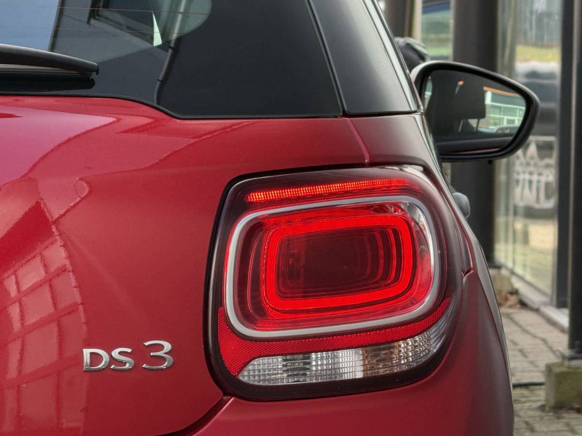 DS DS 3 DS 3 BWJ 2017 1.2 82PK So Chic AUTOMAAT | FULL LED | CARPLAY + ANDROID | NAVI | CLIMA | CRUISE | LMV | PDC