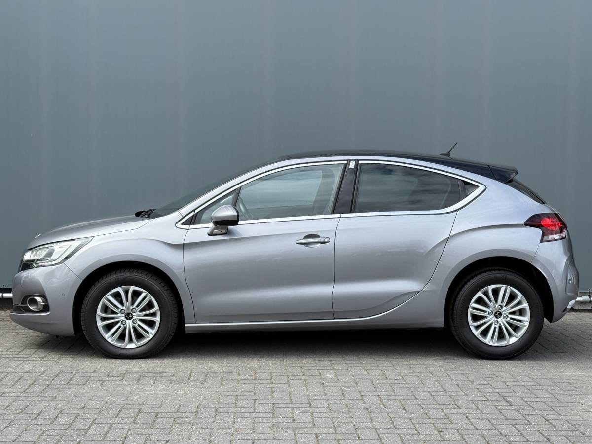 DS DS 4 DS 4 BWJ 2017 1.2 131 PK Chic | CLIMA | CRUISE | NAVI | CAMERA | APPLE CARP. | LEDER-ALCANTARA | PRIV. GLASS | MULTIFUNCT. STUUR