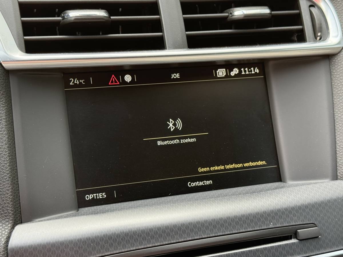DS DS 4 DS 4 BWJ 2017 1.2 131 PK Chic | CLIMA | CRUISE | NAVI | CAMERA | APPLE CARP. | LEDER-ALCANTARA | PRIV. GLASS | MULTIFUNCT. STUUR