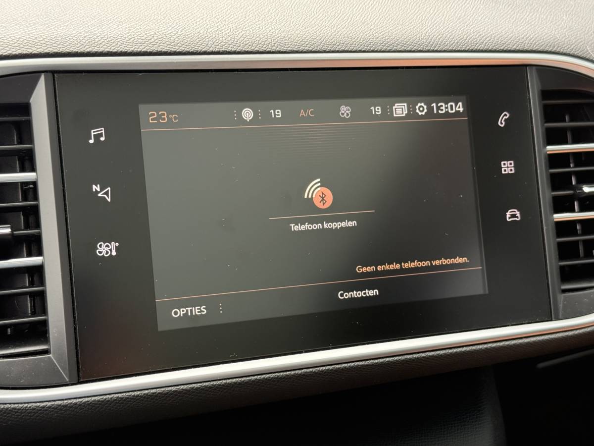 Peugeot 308 Peugeot 308 SW BWJ 2019 1.2 131 PK Blue Lease Premium NIEUWE DISTR.RIEM!! AUTOMAAT | PANORAMA | LEDER | CLIMA | ANDROID AUTO | APPLE CARPLAY | MULTIFUNCT. STUUR