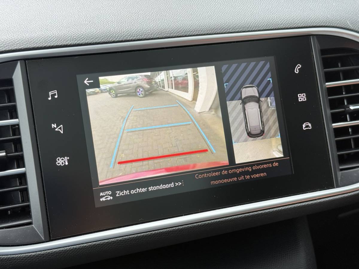 Peugeot 308 Peugeot 308 SW BWJ 2019 1.2 131 PK Blue Lease Premium NIEUWE DISTR.RIEM!! AUTOMAAT | PANORAMA | LEDER | CLIMA | ANDROID AUTO | APPLE CARPLAY | MULTIFUNCT. STUUR