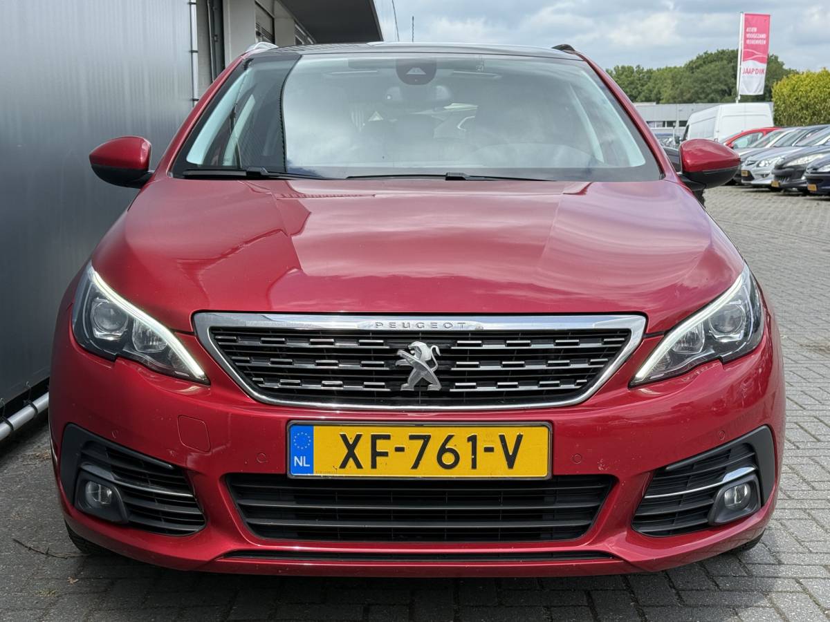 Peugeot 308 Peugeot 308 SW BWJ 2019 1.2 131 PK Blue Lease Premium NIEUWE DISTR.RIEM!! AUTOMAAT | PANORAMA | LEDER | CLIMA | ANDROID AUTO | APPLE CARPLAY | MULTIFUNCT. STUUR