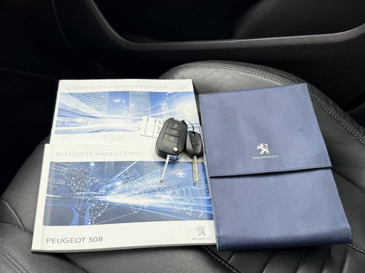 Peugeot 308 Peugeot 308 SW BWJ 2019 1.2 131 PK Blue Lease Premium NIEUWE DISTR.RIEM!! AUTOMAAT | PANORAMA | LEDER | CLIMA | ANDROID AUTO | APPLE CARPLAY | MULTIFUNCT. STUUR