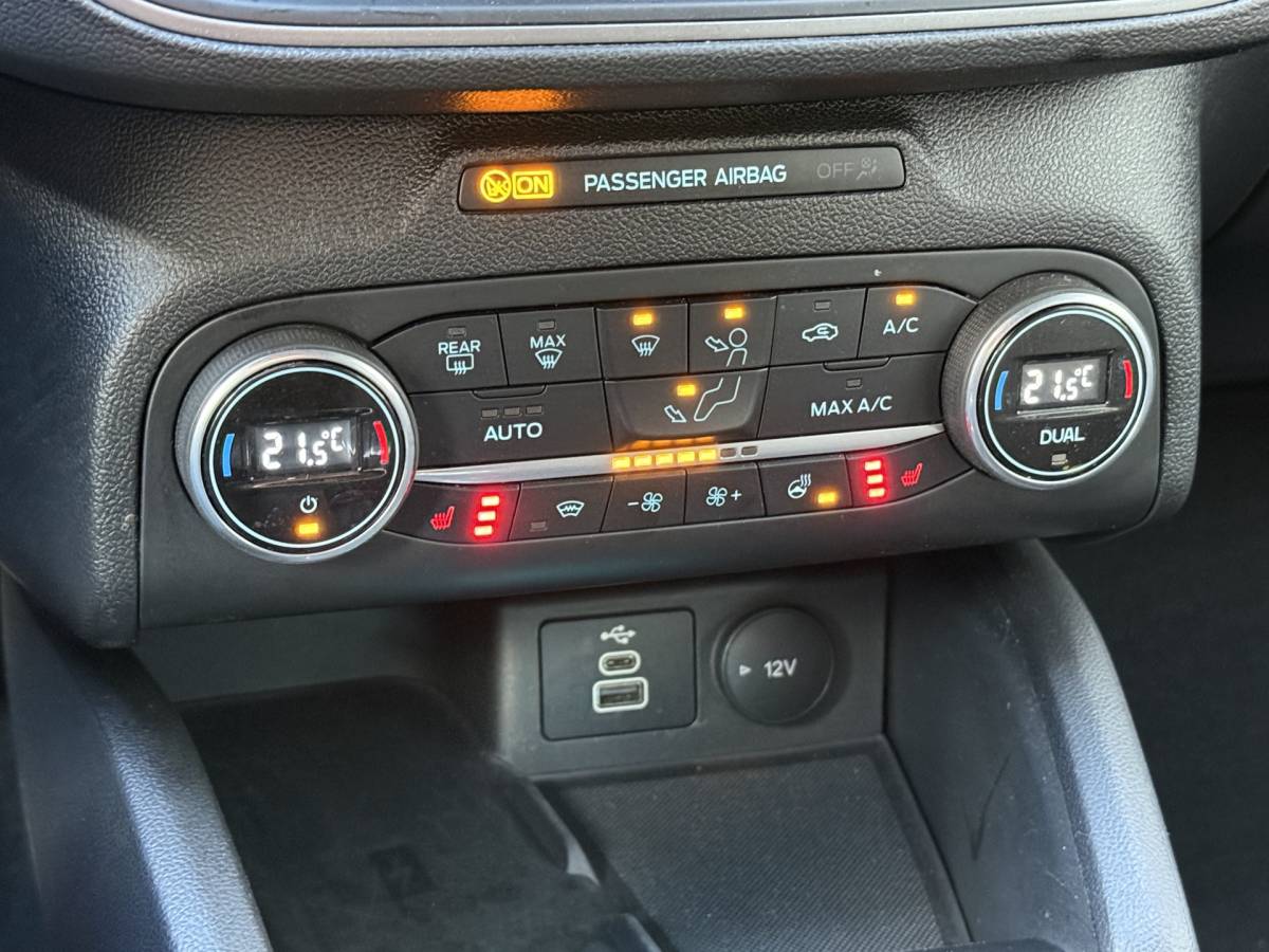 Ford Focus Ford Focus Wagon BWJ 2022 1.0 EcoBoost Hybrid 126PK ST Line STUUR + STOELVERW. | NAVI | CLIMA | CRUISE | CARPLAY & ANDROID | CAMERA | LMV | PDC
